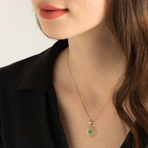 Sunburst Necklace with Emerald in Gold, 14K Solid Gold Sun Necklace, Girlfriend Necklace, Sun Pendant, Dainty Necklace, Promise shops Necklace