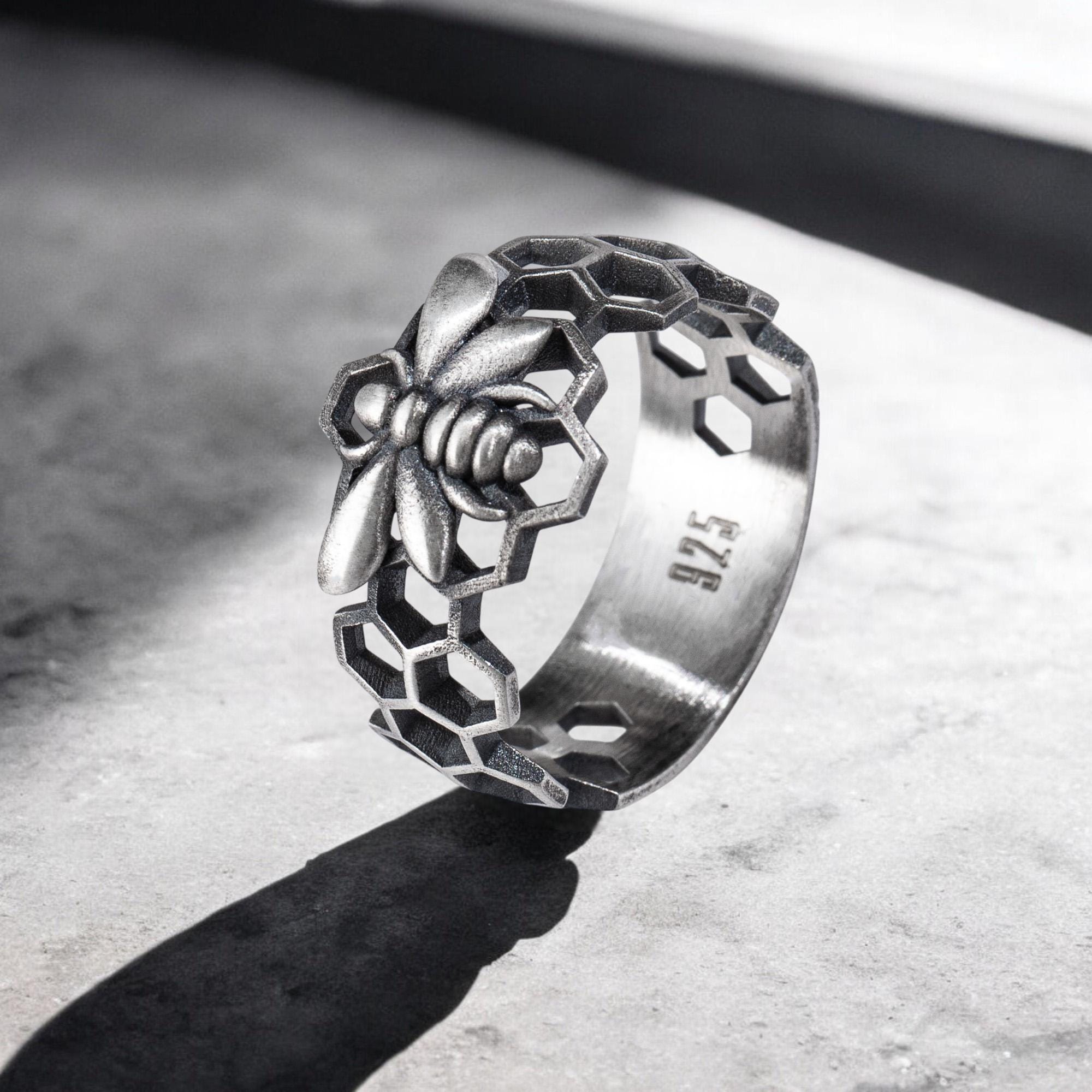 trygod シルバー　925 リング　蜂の巣 刻印された蜂の指輪 - Etsy 日本