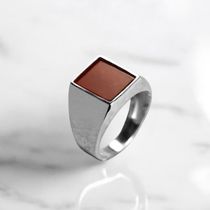 Stokbrood carneoolring voor heren in zilver of 14 kt goud, strakke herenzegelring, trendy sieraden voor vriend, unieke ring, valentijnscadeau
