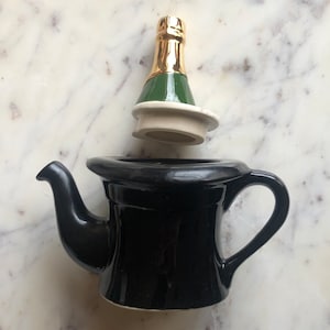 Tony Carter Collectible Novelty Teapot -Champagne Teapot -Made in England