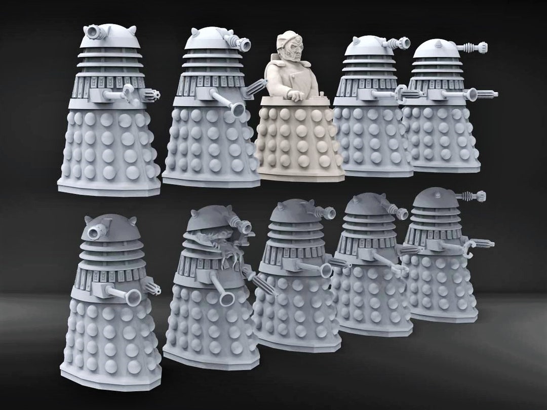 12 Dalek Complete With 