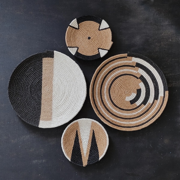 Boho muurmand set van 4, Afrikaanse muurplaat, neutrale muurkunst, modern minimalistisch muur hangen, Scandinavisch huisdecor, Afrikaanse manden