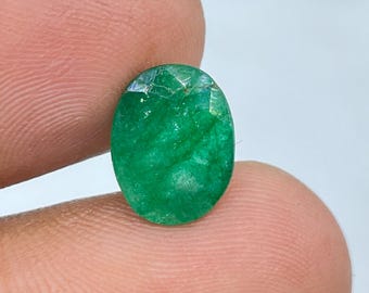 Handmade Zambian Emerald Gemstone: Faceted Oval Crystal