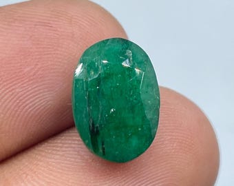 Green Zambian Emerald: 6.40 Carats Oval Faceted Loose Gems
