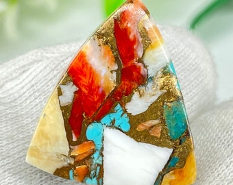 Oyster Copper Turquoise Cabochon: Triangle Gemstone Pendant, AAA Grade