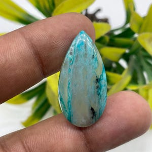 Pear Peruvian Opal Cabochon Pendant: Natural Gemstone (32x16x5mm, 19.55 Carats)