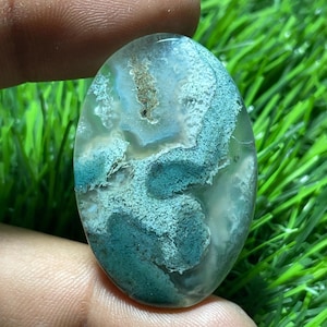 Moss Agate Cabochon: 39 Carat Oval Gemstone for Jewelry Making