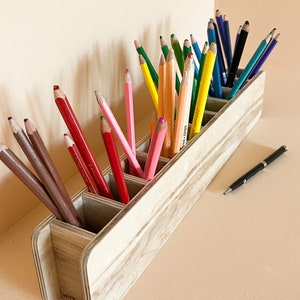 Montessori wood pencil holder - Pen Hero - crayon holder - Toddler gift, wood desk organizer