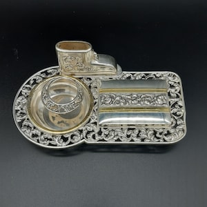 Japanese KT ashtray with cigarette case