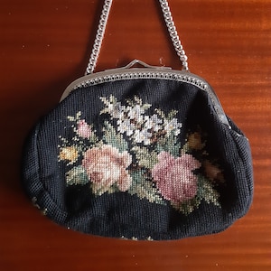 Vintage Tapestry petit point hand bag