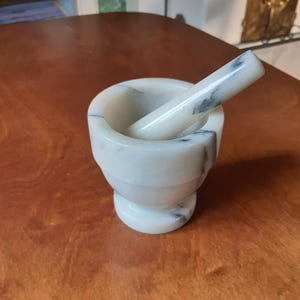 Vintage marmeren vijzel met stamper