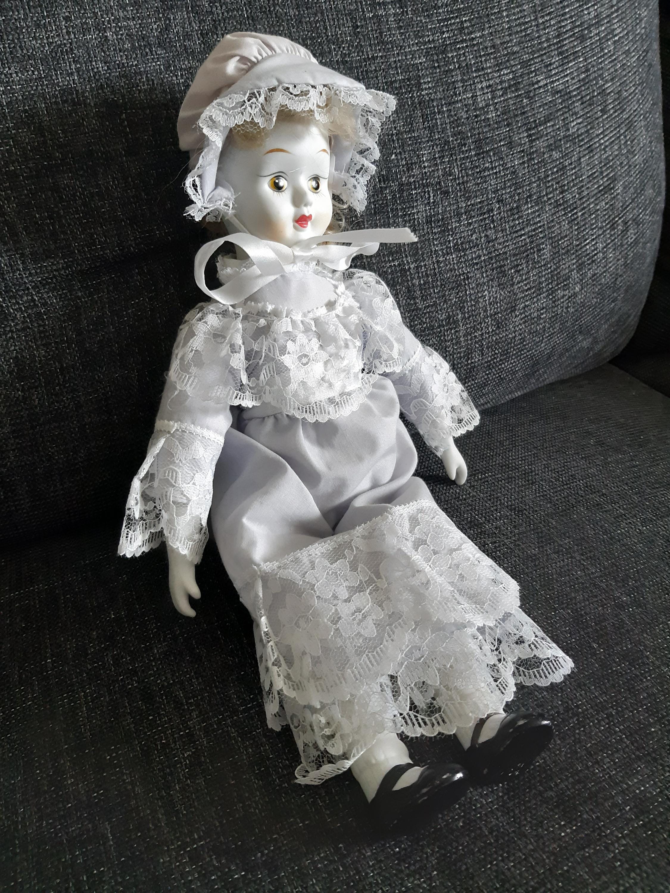 porcelain doll white dress Dana Burton Rococo Lady "I Feel Pretty" 1:12 Scale Magpie Miniatures and removable fabric clothes Cloveray 12-inch Big Eyes Porcelain