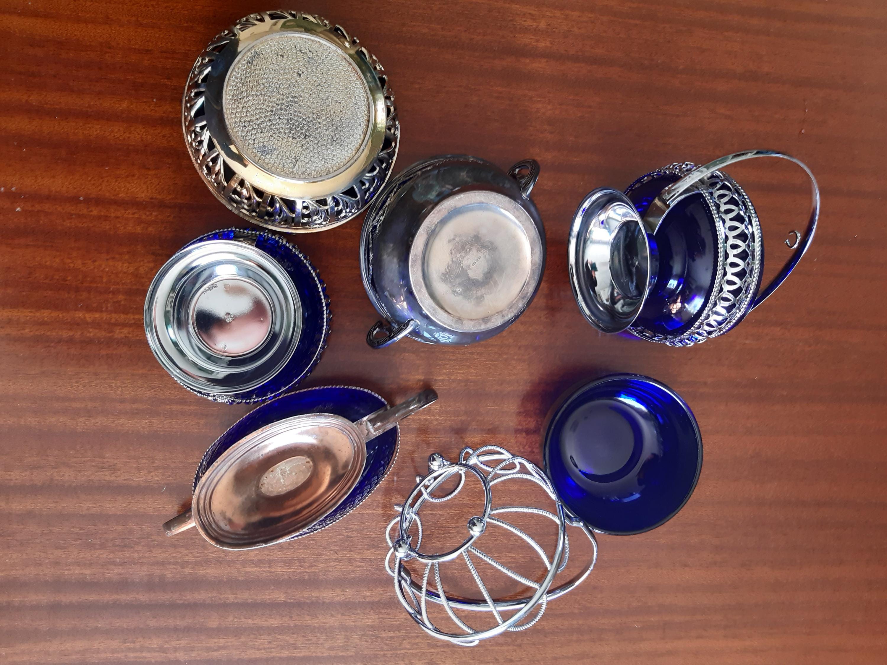 SUCRIER ET BONBONNIÈRE vintage en verre taillé avec couvercle en