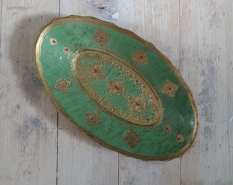 Florentinisches ovales Tablett aus Pappmaché, hergestellt in Italien
