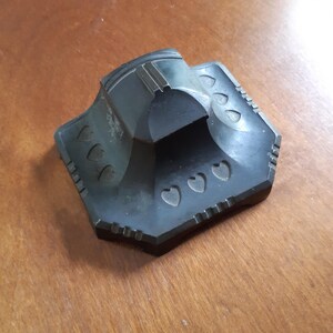 Antique Art nouveau inkwell decorated with hearts