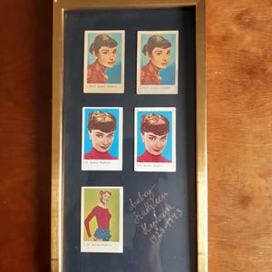 5 tarjetas chicles enmarcadas de Audrey Hepburn