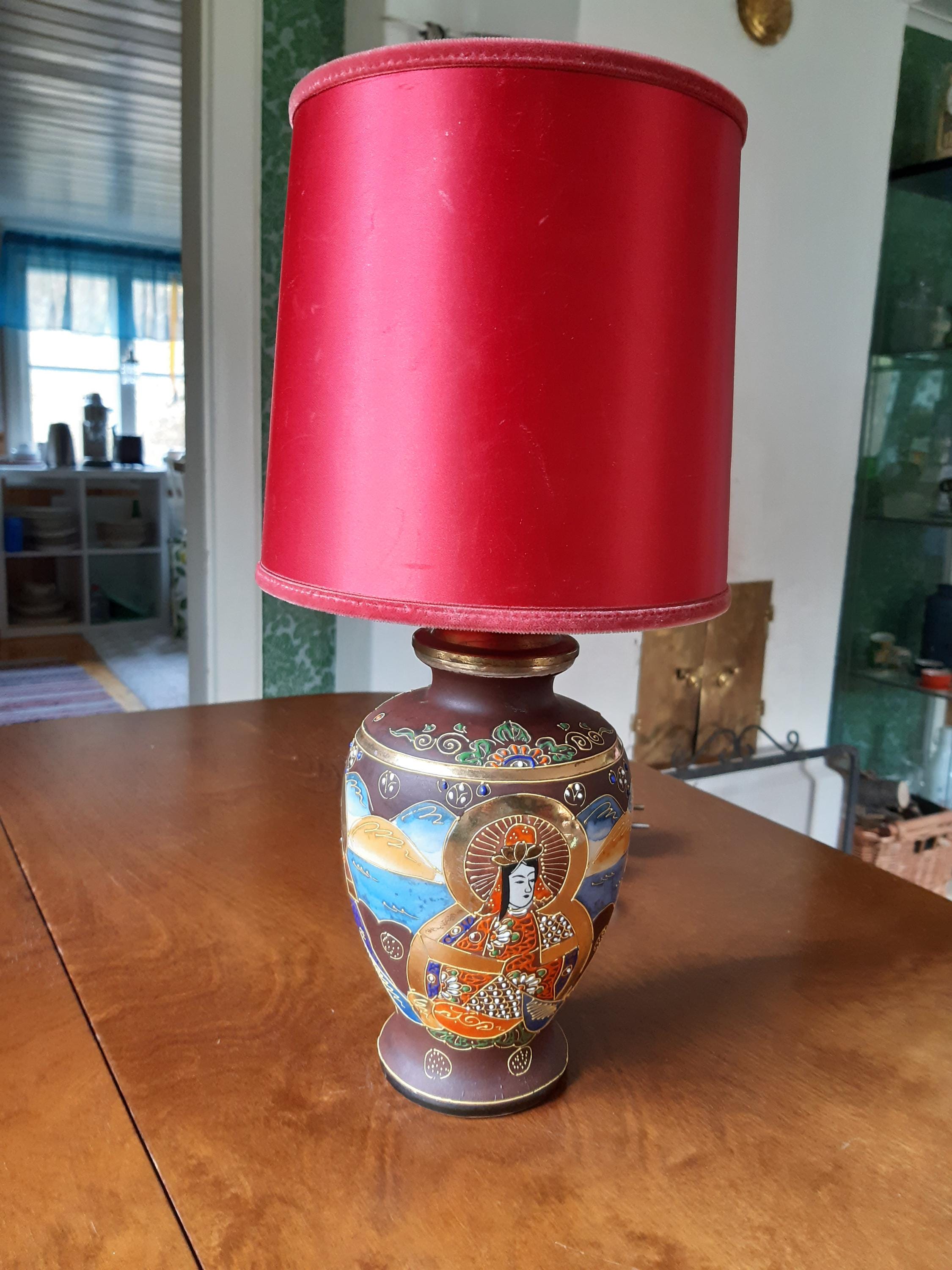 Japanese Satsuma table lamp with a brass Zenith bulb holder.