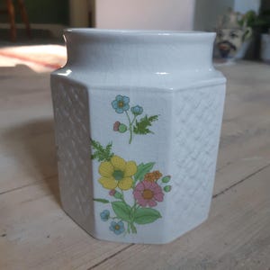 Vintage ceramic Arthur Wood jar
