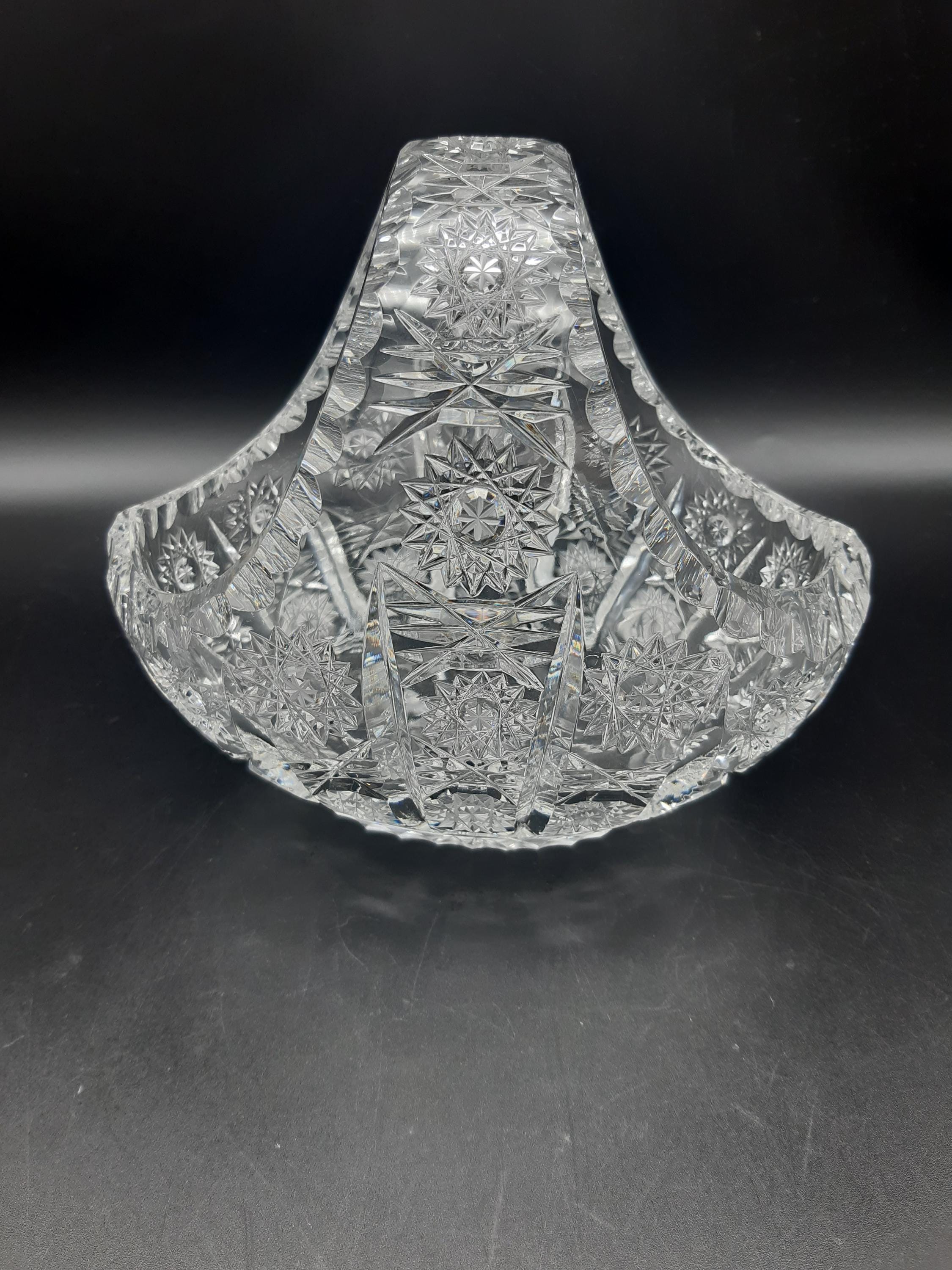 BOHEMIA ボヘミア　フルーツバスケット　カットガラス　クリスタル BOHEMIA ボヘミア フルーツバスケット カットガラス クリスタル