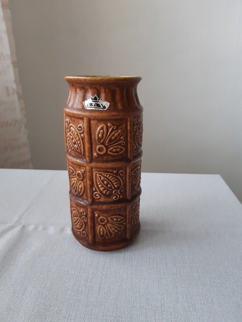 Modern West German vase from Bay Keramik image 2