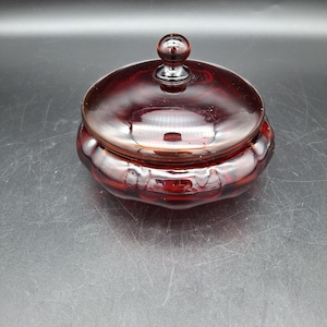 boîte à bijoux vintage en verre rouge rubis