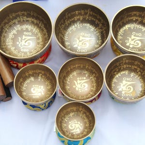 Singing bowl set of 7-Tibetan singing bowl set-Chakra Healing singing bowl set-mantra Blessed singing bowl set-Meditation bowl set