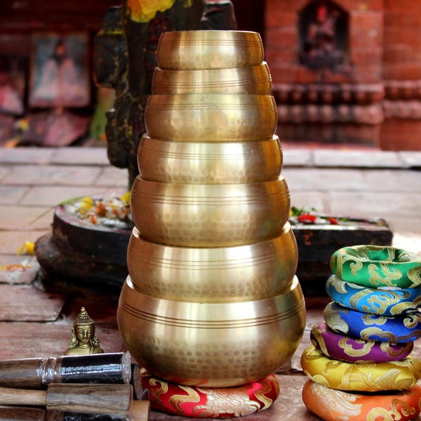 Hand Beaten Chakra set singing bowl-set of 7 Tibetan singing bowl,Himalayan singing bowl from Nepal-Meditation,Mindfulness, sound Bath ,Yoga