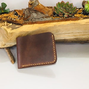 Handgemaakte mannen portemonnee, lederen portemonnee, bifold portemonnee, minimallist portemonnee, handgemaakte portemonnee, hand gestikte portemonnee. GRATIS personalisatie!!