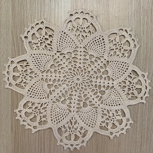 Vintage Beige Crochet Doily, Crocheted Doily, Beige Round Doily, Crochet Doily, Lace doily, Home Décor Doily, Round Crochet Lace Doily