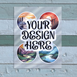 Puede incluir: Cuatro pegatinas redondas con diseños de paisajes. Las pegatinas están en una hoja transparente con el texto "YOUR DESIGN HERE" en negro.