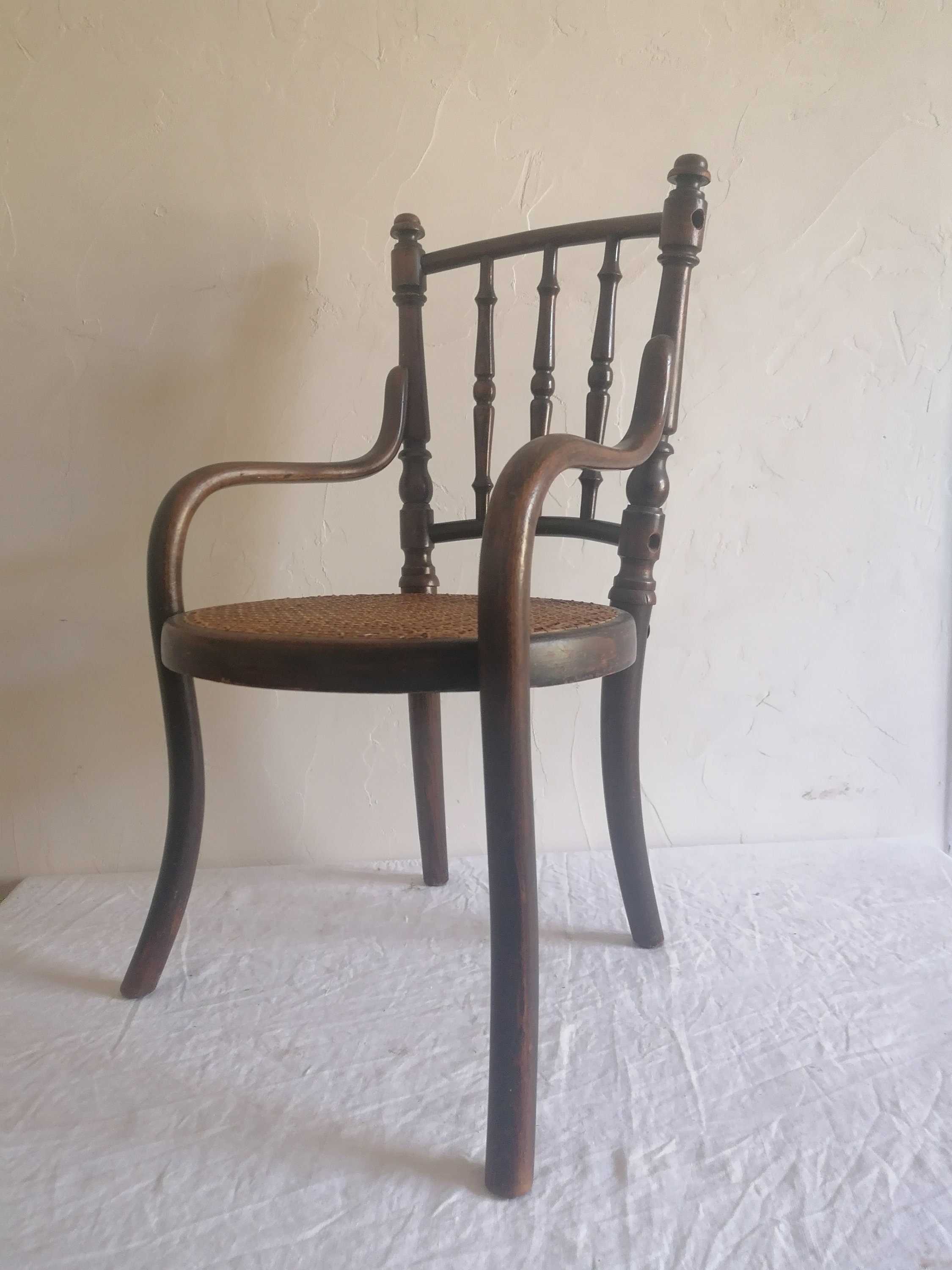Ancien Fauteuil D'enfant