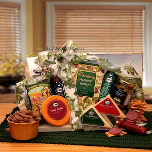 Tastes Of Distinction Gift Basket, Meat & Cheese Gift Basket, Corporate Gift Basket, Holiday Gift Basket, Family gift basket, thank you gift