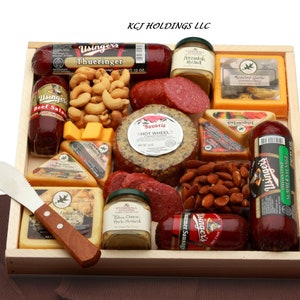 Wine Meat Cheese Gift Basket 60 Gift Ideas for 2024