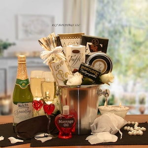 Deluxe Romantic Evening For Two Gift Basket, Couple',s Gift Basket, Wedding Gift Basket