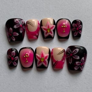 Gel Press On Nails | Custom Nails | Hand Painted Nail Art | Reusable Press Ons | Fake Glue On Nails | Comes With a Free Prep Kit
