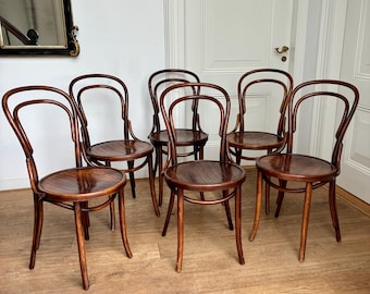 Set of 4 or 6 vintage Thonet no. 14 chairs