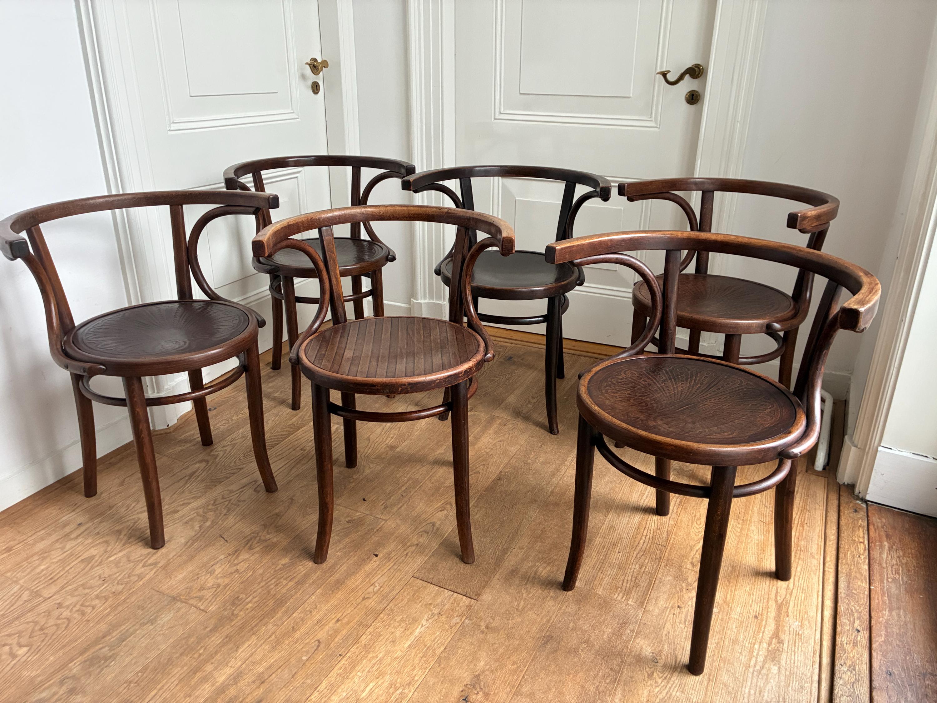 Table cannage et bois courbé vintage, meuble ancien 195