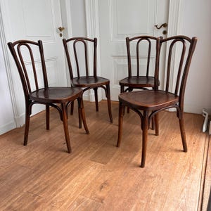 Set of 4 Thonet no 56 style chairs by Johann Kohn