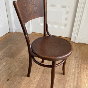 un Ensemble de 4 chaises Kohn-Thonet Art Nouveau-Art Déco en bois courbé image 8