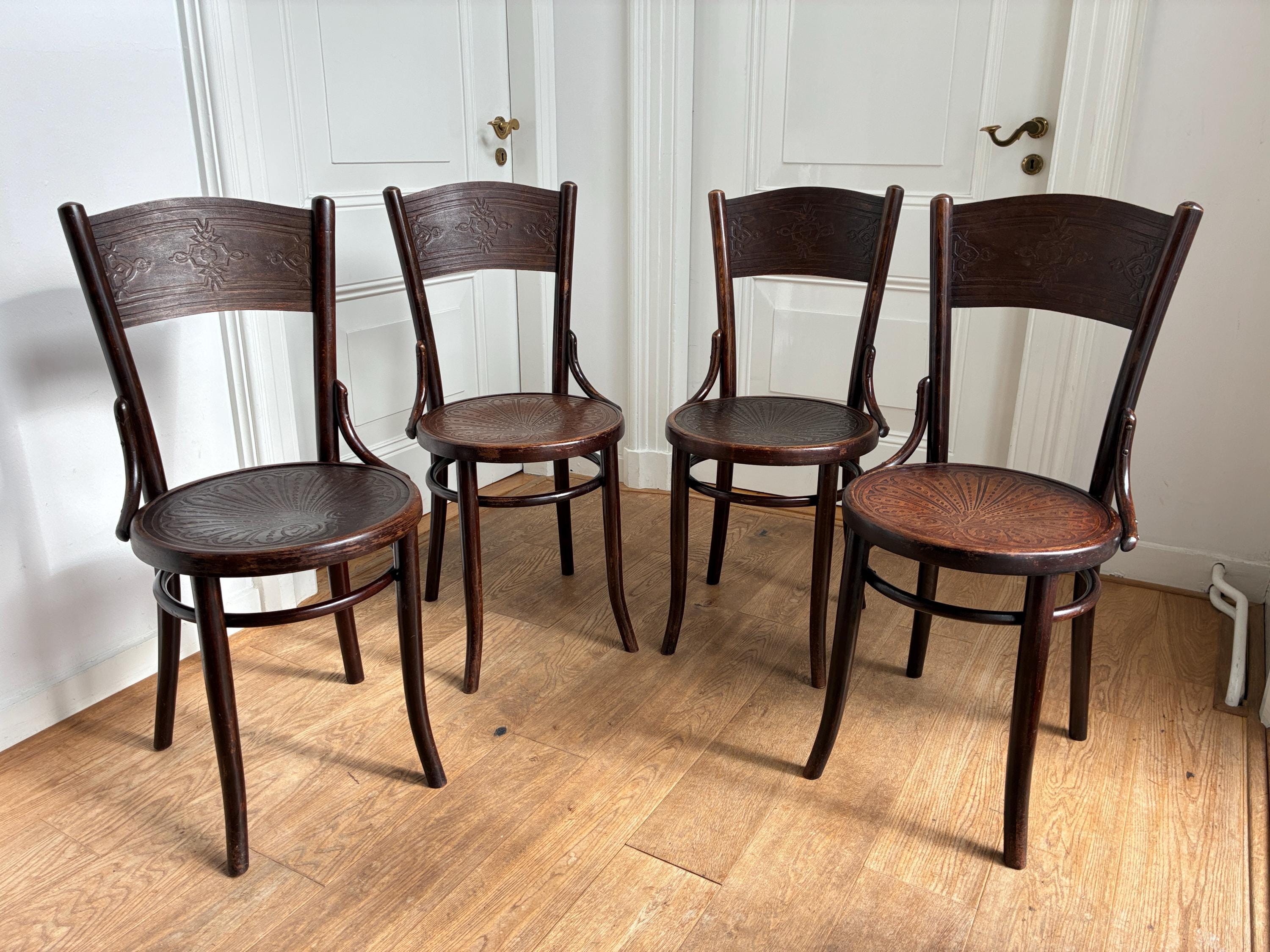 Thonet No. 14 Chair - Etsy Canada