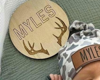 Newborn wooden name sign / Hi I&#39;m new here baby announcement engraved wooden sign
