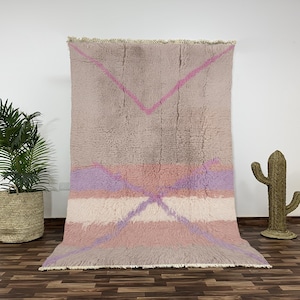 Authentic Beni Ourain Wool Rug, Hand-Knotted Berber Tribal Carpet in Pink and Taupe, Moroccan Shaggy Area Rug for Living Room Decor