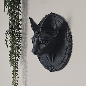 Gothic Sphynx Cat Wall Plaque – 3D Printed Sphynx Cat Oval Frame, Gothic Wall Decor Home, Black Cat Wall Art, Victorian Wall Mount Sculpture