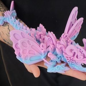 Articulated Butterfly Dragon – 3D Printed Winged Dragon Fidget Toy, Poseable Desk Pet, Fantasy Gamer Gift