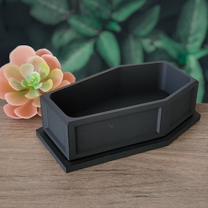 Coffin Planter with Drainage – 3D Printed Gothic Succulent Pot with Tray, Cute Indoor Decor, Unique Housewarming Gift