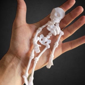 3D Printed Articulated Skeleton, Wall or String Mountable, Fidget Toy, Halloween Horror Decoration 3D Printed