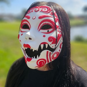 Fanged Geisha Mask – Wearable 3D Printed Cosplay Mask & Wall Decor, Japanese Demon Mask, Gothic Halloween Costume Prop