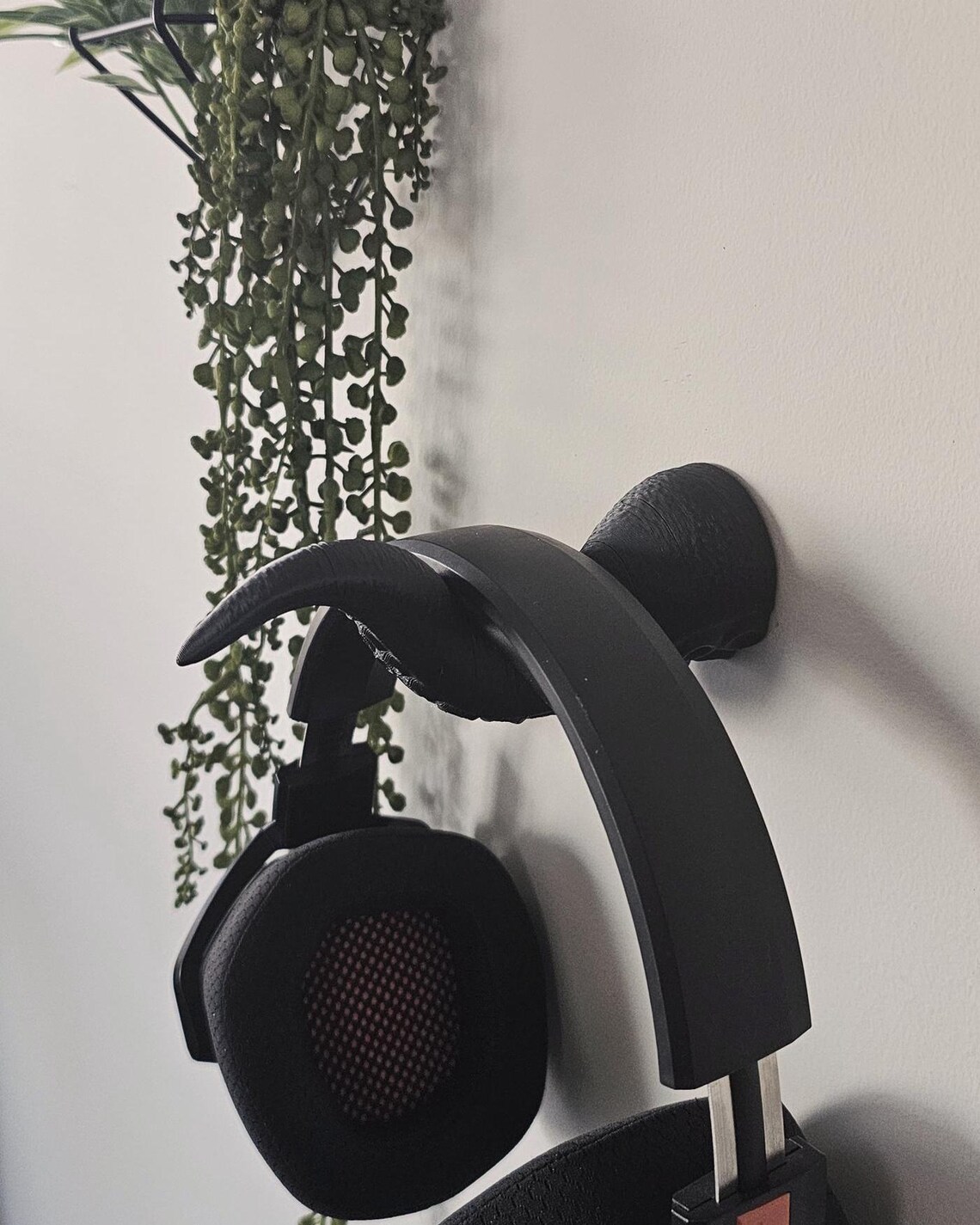 Tentacle Wall Mounted Headphone Stand 3D Printed Gaming Accessories ...