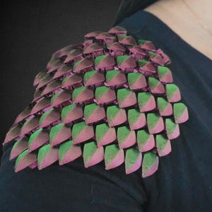 Articulated Dragon Scale Pauldron–Wearable 3D Printed Shoulder Armor, Scale Mail Cosplay Piece, Adjustable LARP Armor, Fantasy Costume Prop