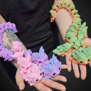 Kosha Kawaii Floral Dragon – Articulating Flexi by Cinderwing, 3D Printed Axolotl-Inspired Dragon with Flowers, Poseable Collectible Gift
